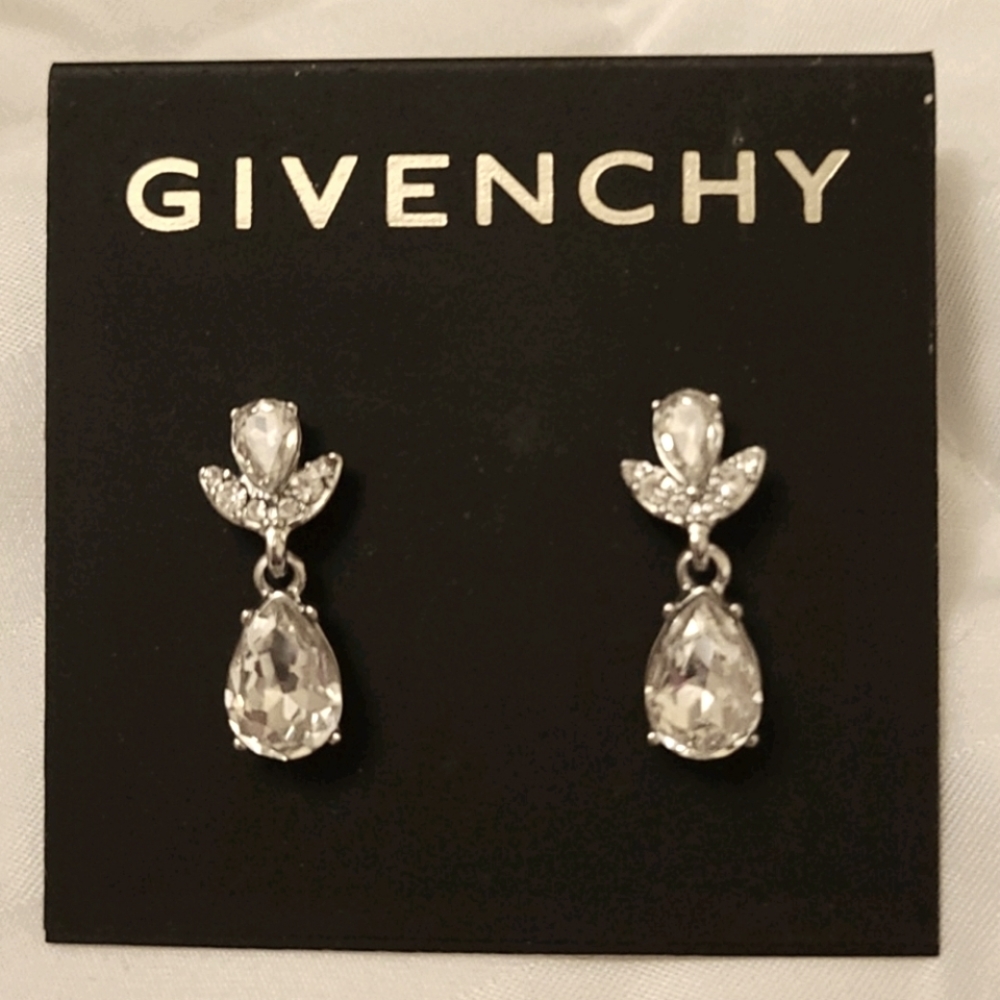 NWT Final price Givenchy Earring